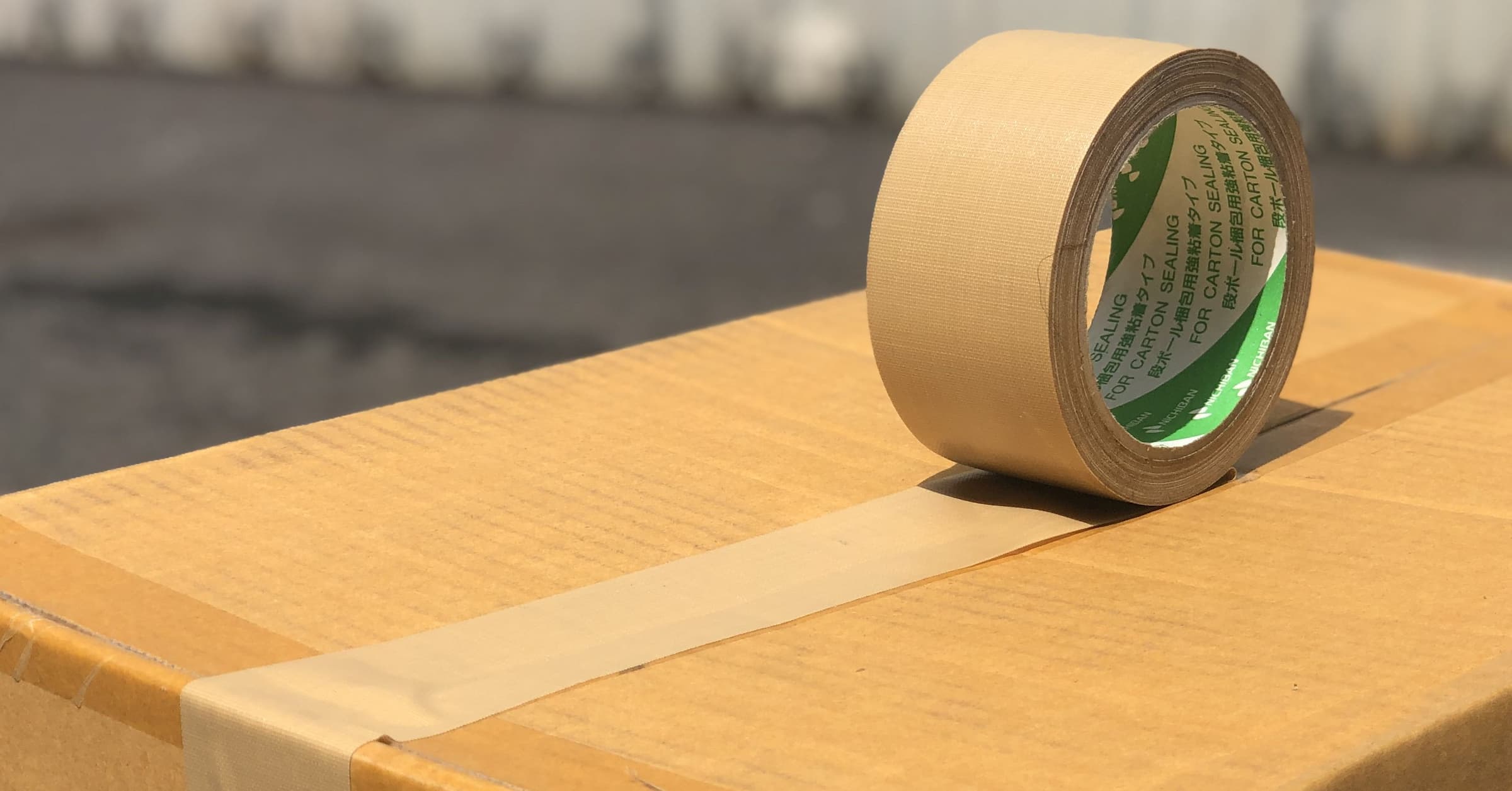 早割クーポン 資材屋さんマスカーテープ サイズ 750mm 壁紙用ミントマスカー 幅750mm×長さ25m 厚み0.01mm 5ケース 計300巻  養生 養生テープ